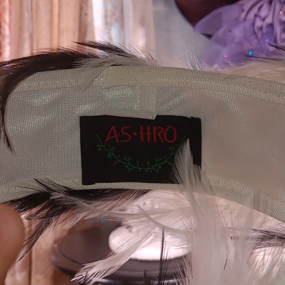 AS•HRO Black and White Feather Ring Hat - Picture 7 of 7